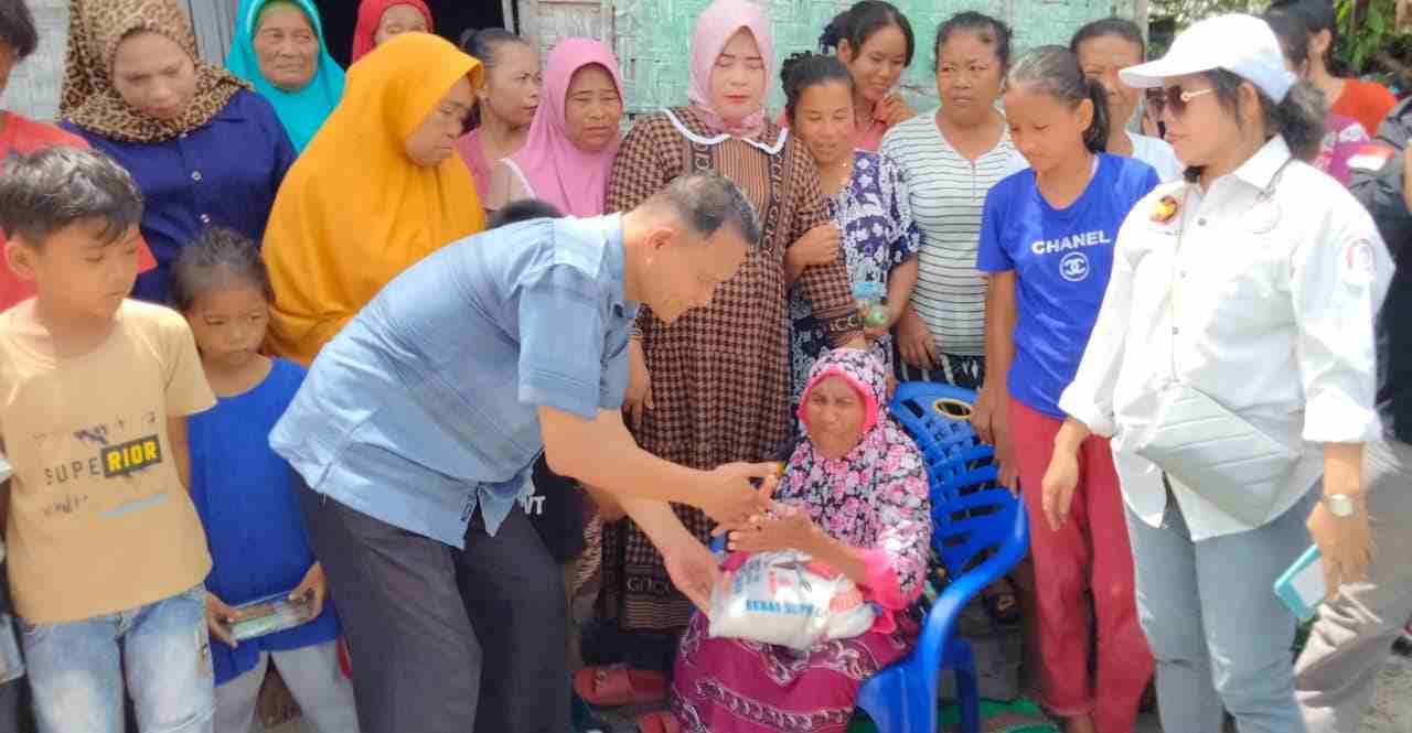LPKH dan Jurnalis Sergai Berbagi Bersama Kaum Duafa & Yatim Piatu LPKH dan Jurnalis Sergai Berbagi Bersama Kaum Duafa & Yatim Piatu