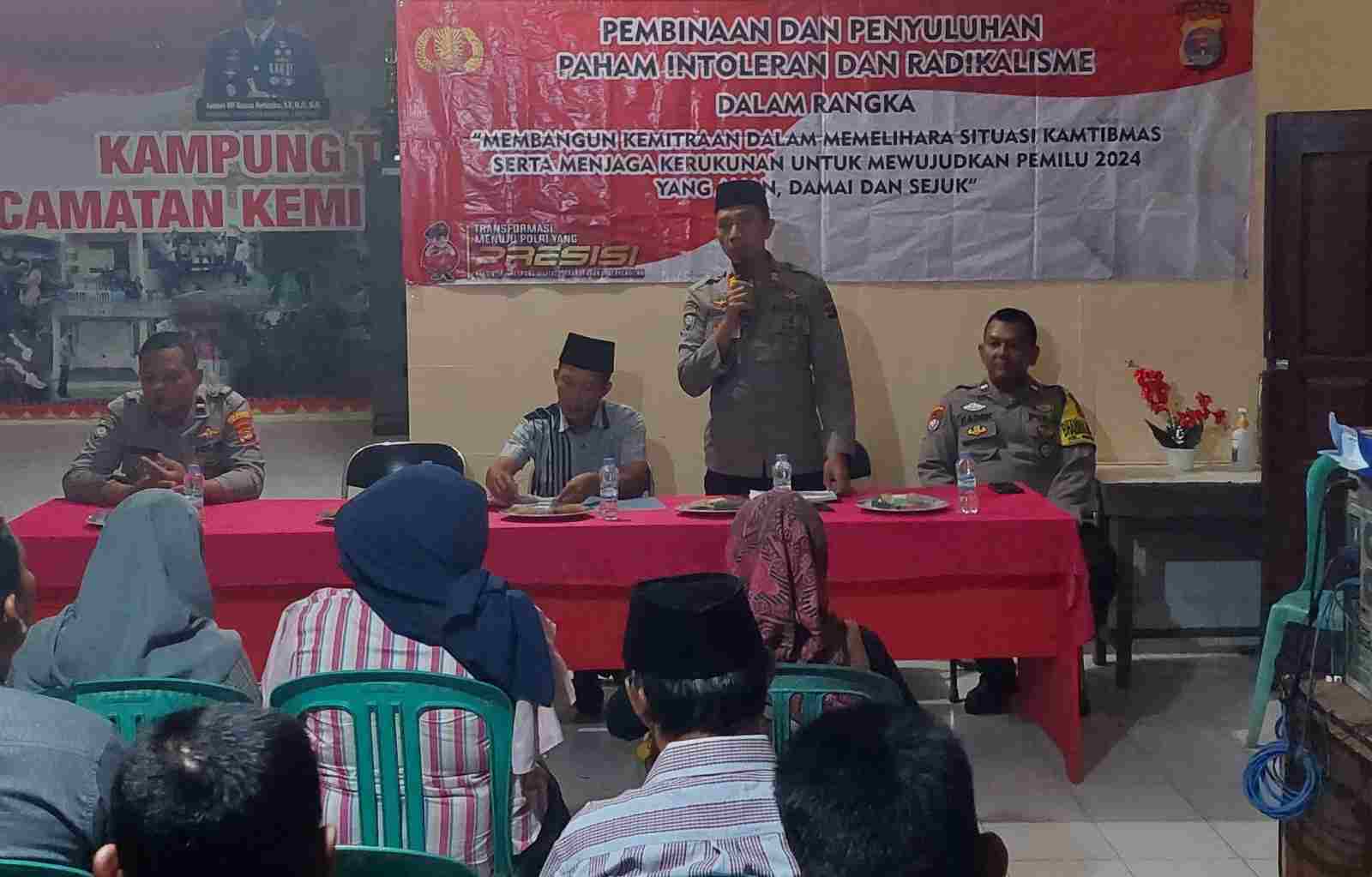 Sat Binmas Polresta Bandar Lampung Berikan Penyuluhan Paham Radikalisme dan Intoleransi Sat Binmas Polresta Bandar Lampung Berikan Penyuluhan Paham Radikalisme dan Intoleransi