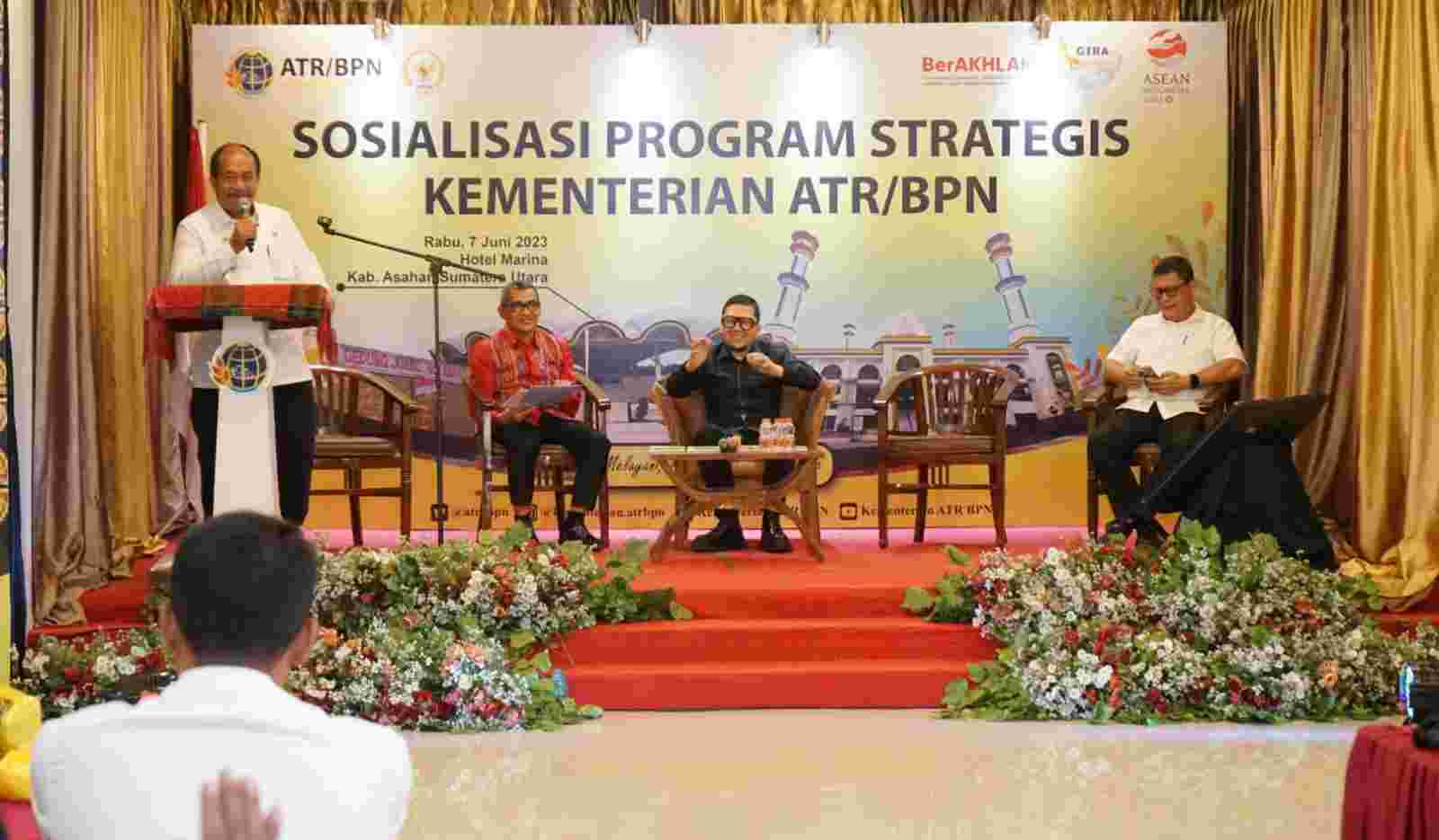 Wabup Taufik Hadiri Sosialisasi Program Strategis Kementerian ATR/BPN Wabup Taufik Hadiri Sosialisasi Program Strategis Kementerian ATR/BPN