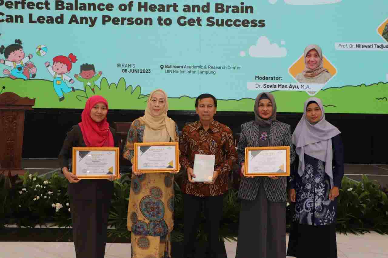 Prodi PIAUD Gelar Seminar Nasional Pendidikan Anak Berbasis RORI Prodi PIAUD Gelar Seminar Nasional Pendidikan Anak Berbasis RORI