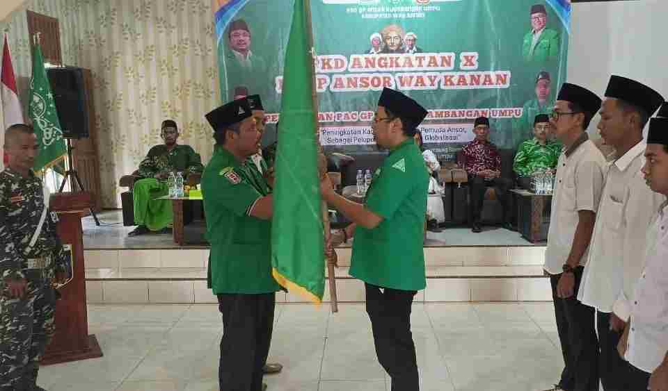 Hasyim As’ari Resmi Melantik Peri Sanjaya PAC GP Ansor Blambangan Umpu Hasyim As’ari Resmi Melantik Peri Sanjaya PAC GP Ansor Blambangan Umpu