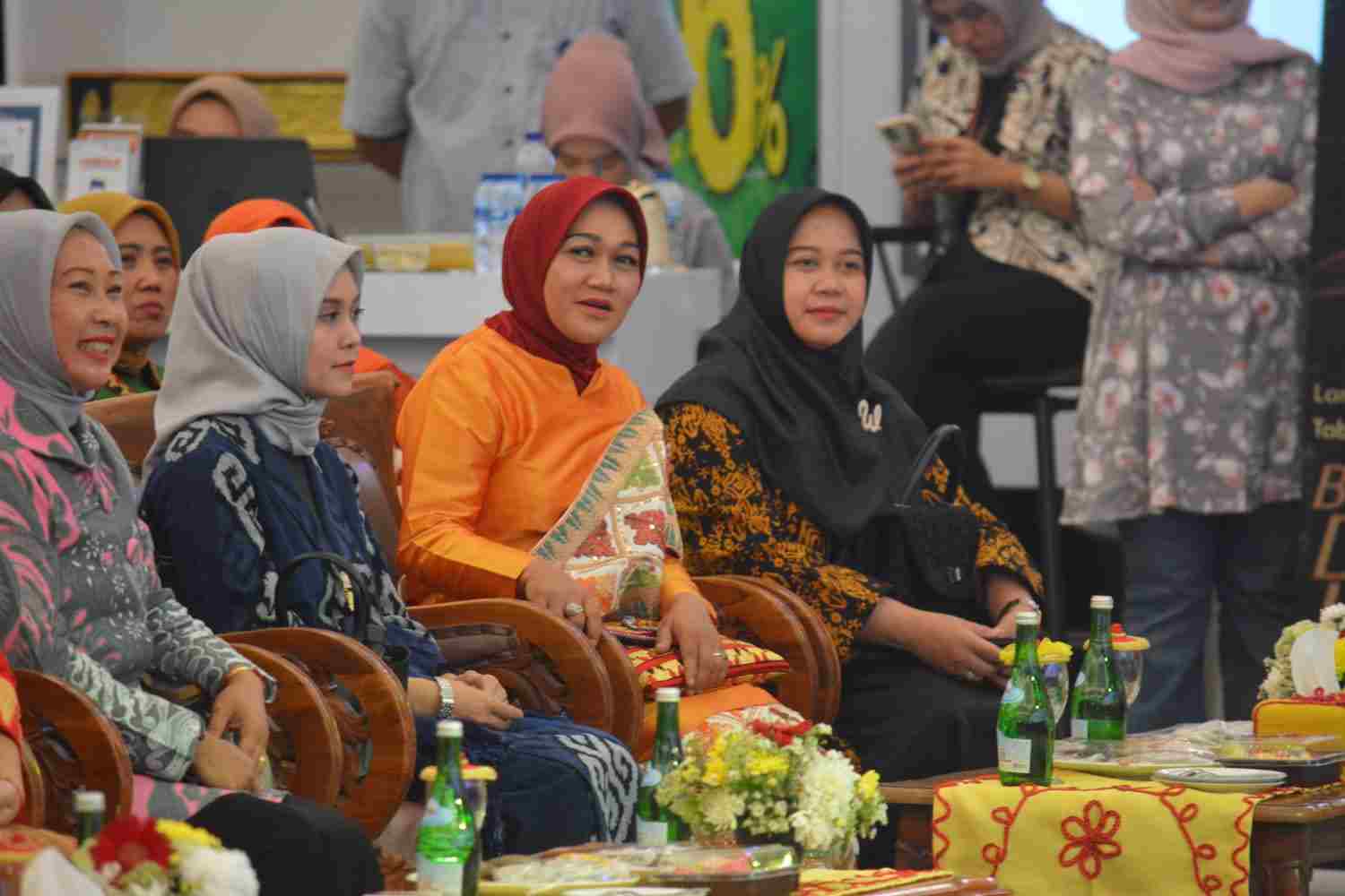 Ketua Persit KCK Ratna Iwan Ma’ruf, Ajak Generasi Muda Mencintai Kerajinan Lokal Ketua Persit KCK Ratna Iwan Ma’ruf, Ajak Generasi Muda Mencintai Kerajinan Lokal