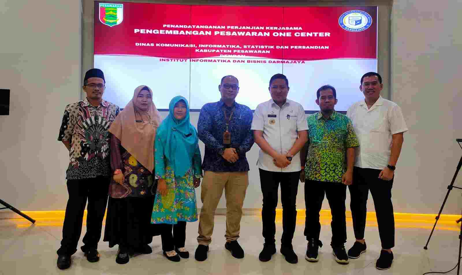 Tandatangani Kerja Sama dengan Diskominfotik dan Persandian Pesawaran, IIB Darmajaya akan Kembangkan One Center Tandatangani Kerja Sama dengan Diskominfotik dan Persandian Pesawaran, IIB Darmajaya akan Kembangkan One Center