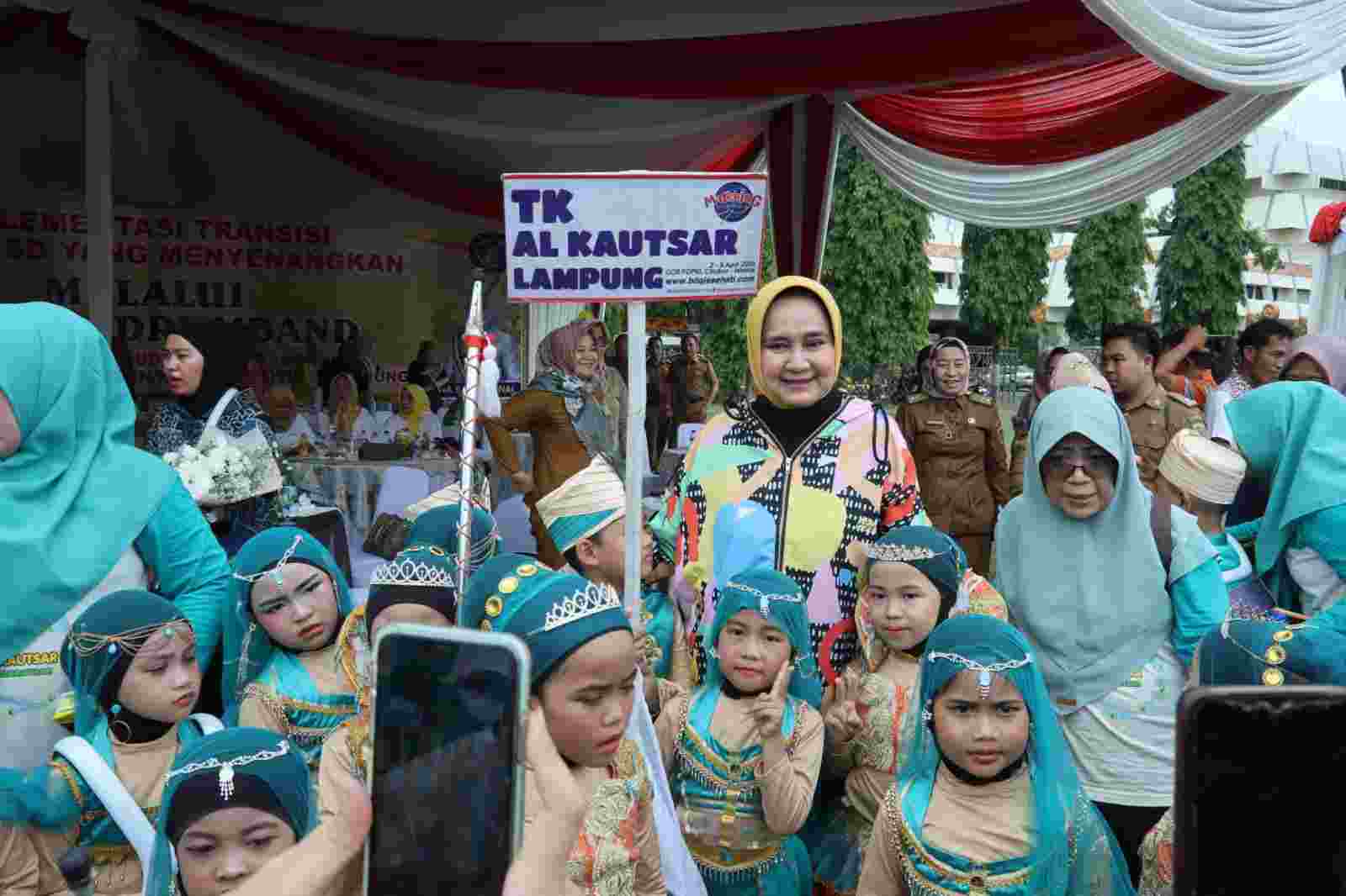 Bunda PAUD: Anak-anak Belajar Disiplin, Bekerjasama dan Tumbuhkan Kepercayaan Diri Bunda PAUD: Anak-anak Belajar Disiplin, Bekerjasama dan Tumbuhkan Kepercayaan Diri