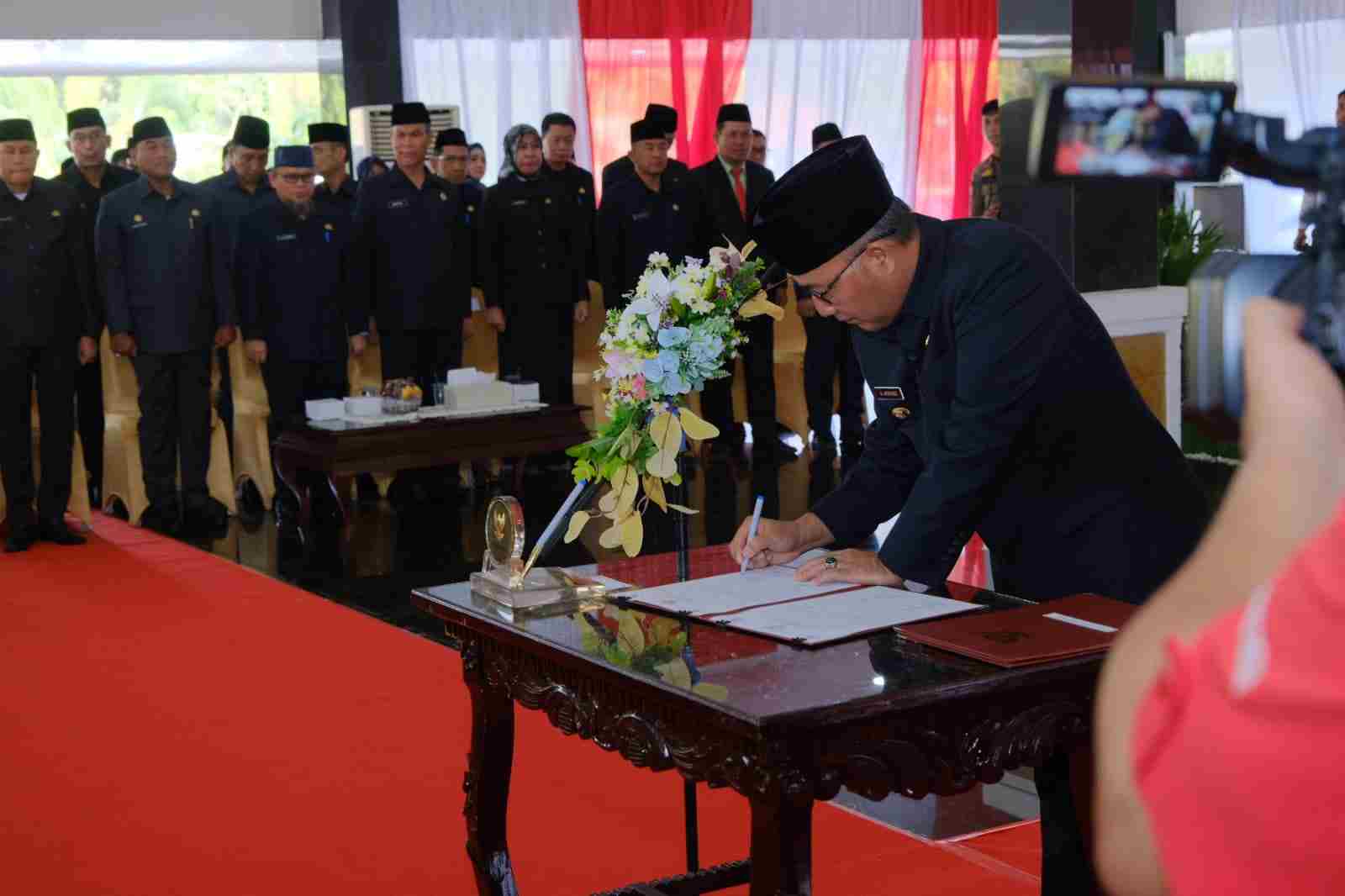 Pj Bupati Apriyadi Lantik dan Rotasi 172 Pejabat Muba Pj Bupati Apriyadi Lantik dan Rotasi 172 Pejabat Muba