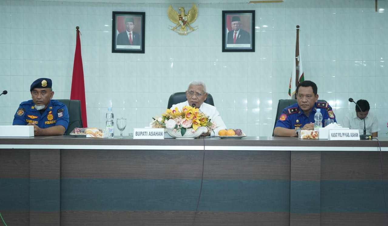 Bupati Surya Buka Bimtek Pemberdayaan Masyarakat Dalam Pencegahan dan Penanggulangan Kebakaran Bupati Surya Buka Bimtek Pemberdayaan Masyarakat Dalam Pencegahan dan Penanggulangan Kebakaran