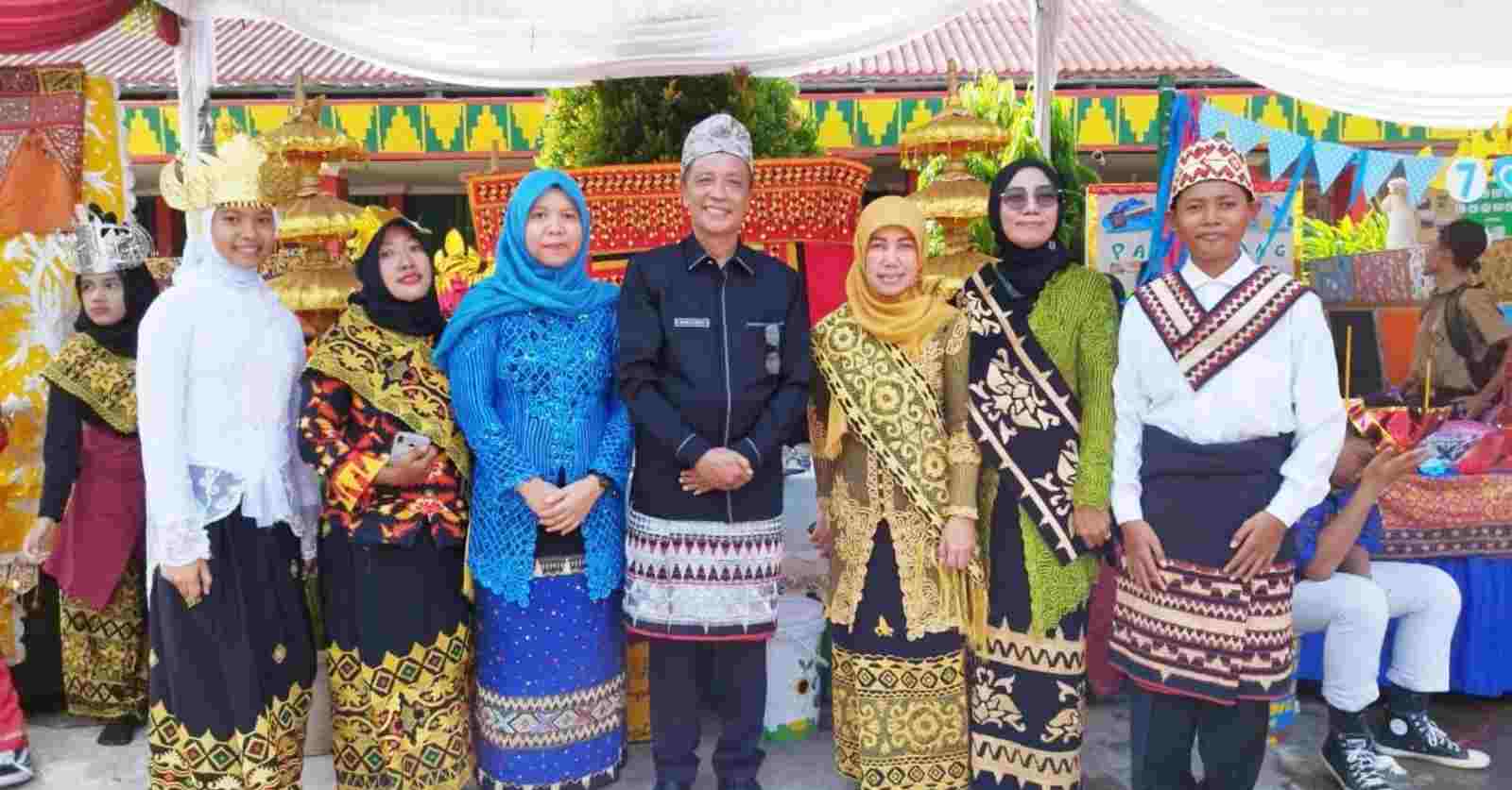 UPT SMPN 15 Bandar Lampung melaksanakan Kegiatan P5, Usung Tema “Bhineka Tunggal Ika” UPT SMPN 15 Bandar Lampung melaksanakan Kegiatan P5, Usung Tema “Bhineka Tunggal Ika”