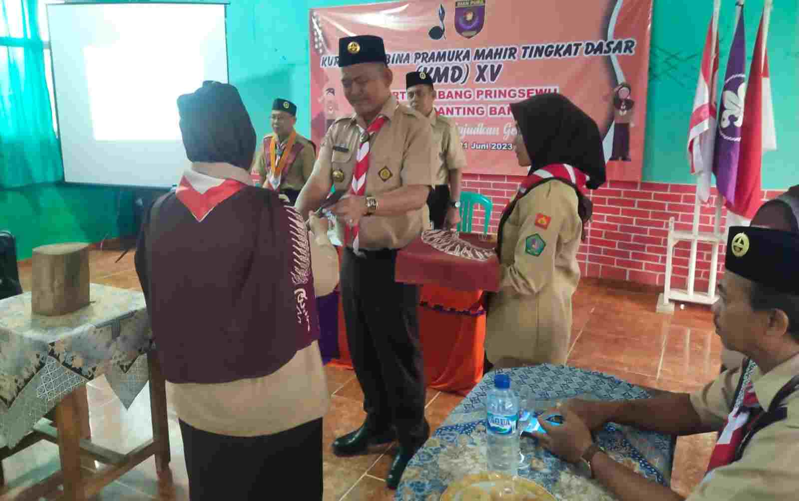 Kak Fauzi Buka Kursus Mahir Dasar XV di Kwarran Banyumas Kak Fauzi Buka Kursus Mahir Dasar XV di Kwarran Banyumas