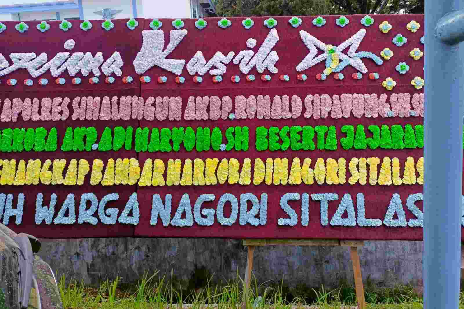 Dukungan dan Apresiasi Kepada Polres Simalungun, Masyarakat Kirim Papan Karangan Bunga Dukungan dan Apresiasi Kepada Polres Simalungun, Masyarakat Kirim Papan Karangan Bunga