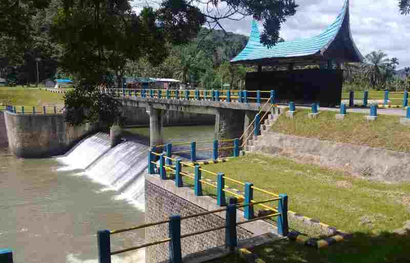 Anggota DPRD Aprial Imbau Masyarakat Selama Perbaikan Irigasi Tanam Jagung Anggota DPRD Aprial Imbau Masyarakat Selama Perbaikan Irigasi Tanam Jagung