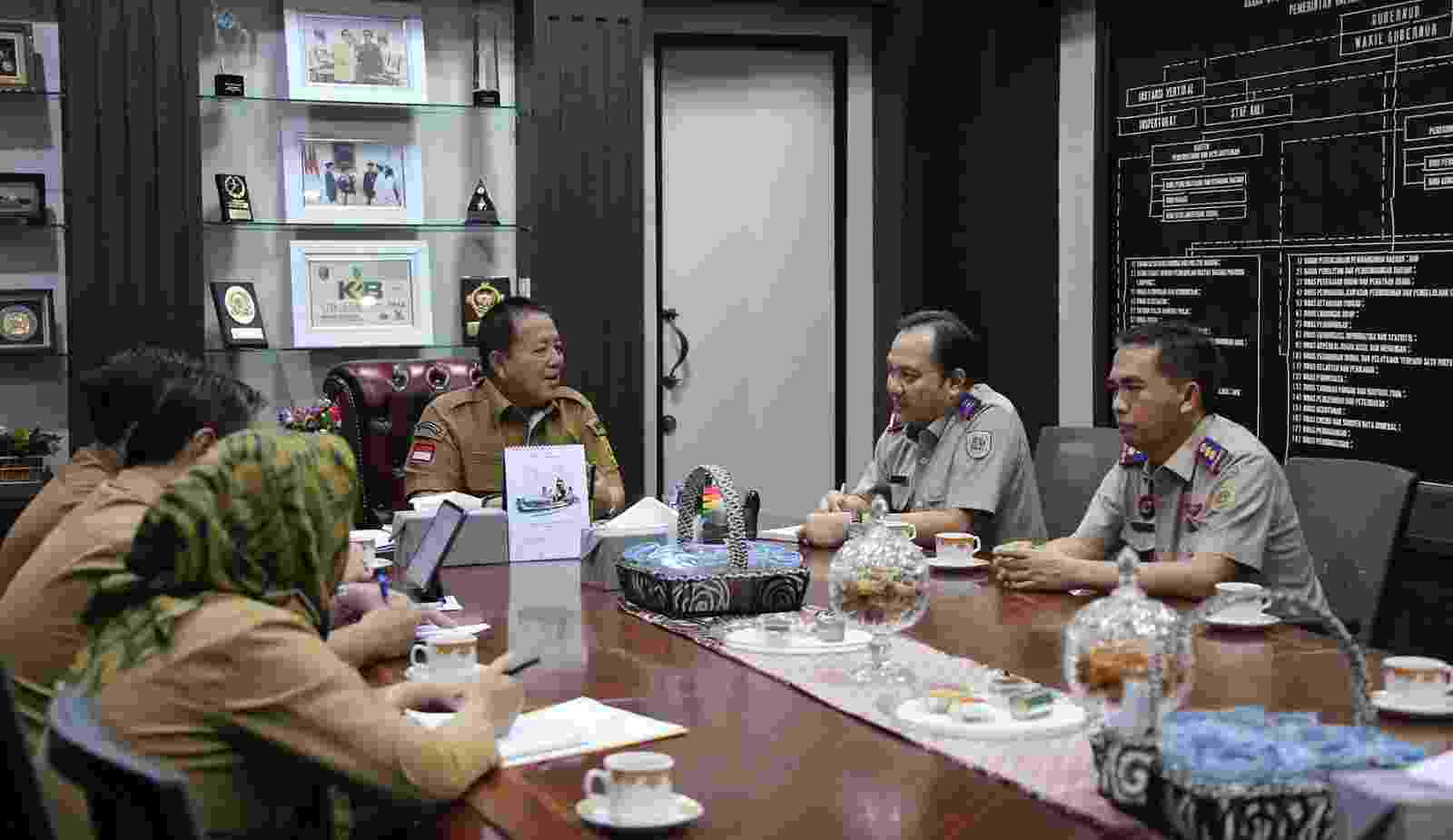 Gubernur Arinal Berharap Terus Tingkatkan Sinergitas yang Terjalin Baik Selama Ini Gubernur Arinal Berharap Terus Tingkatkan Sinergitas yang Terjalin Baik Selama Ini