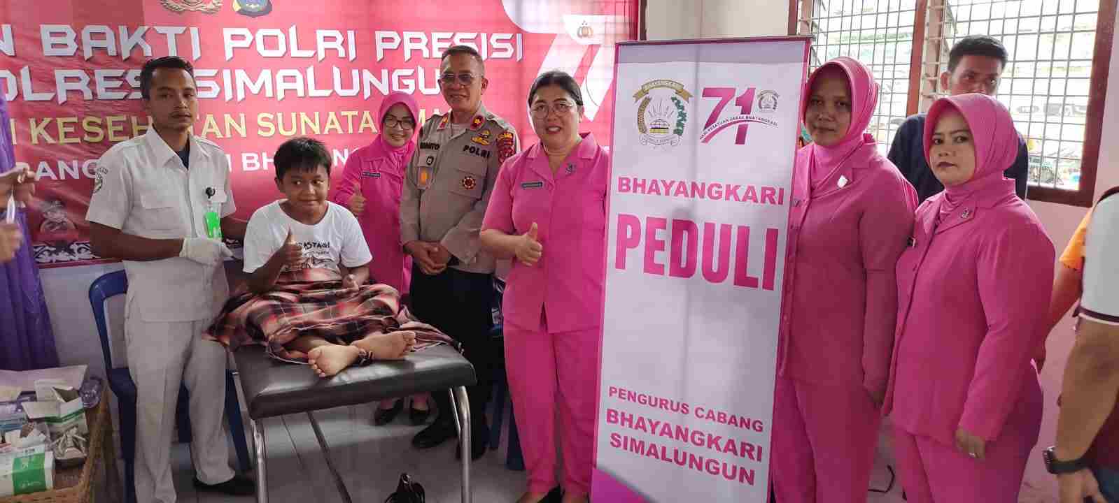 Polres Simalungun Gelar Bakti Kesehatan dan Bakti Sosial Polres Simalungun Gelar Bakti Kesehatan dan Bakti Sosial