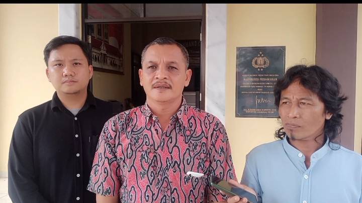 Lima Ribu Massa akan Menggelar Unjuk Rasa Jilid 2 di Kantor BPN Senin Mendatang Lima Ribu Massa akan Menggelar Unjuk Rasa Jilid 2 di Kantor BPN Senin Mendatang