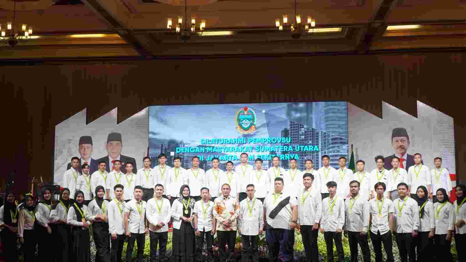 Gubernur Sumut kukuhkan PB IMSU Gubernur Sumut kukuhkan PB IMSU