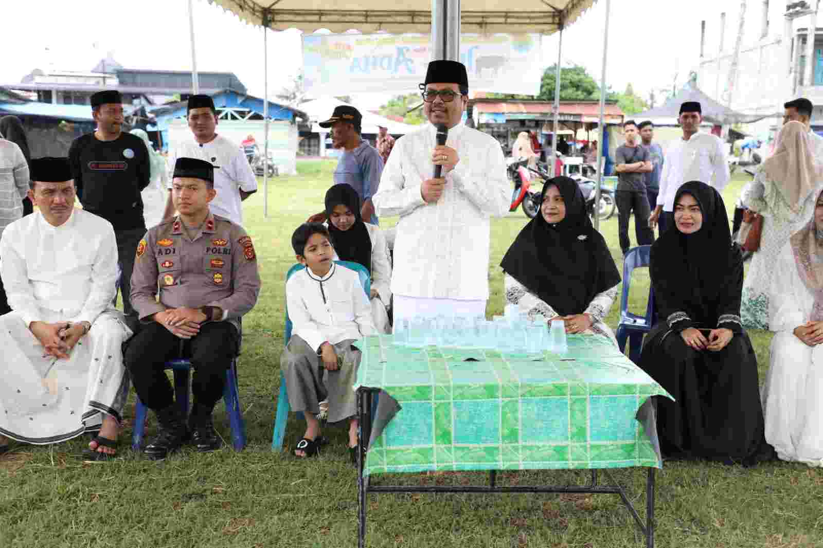 24 Hewan Qurban Disalurkan Pemkab Aceh Utara ke Dayah dan Gampong 24 Hewan Qurban Disalurkan Pemkab Aceh Utara ke Dayah dan Gampong