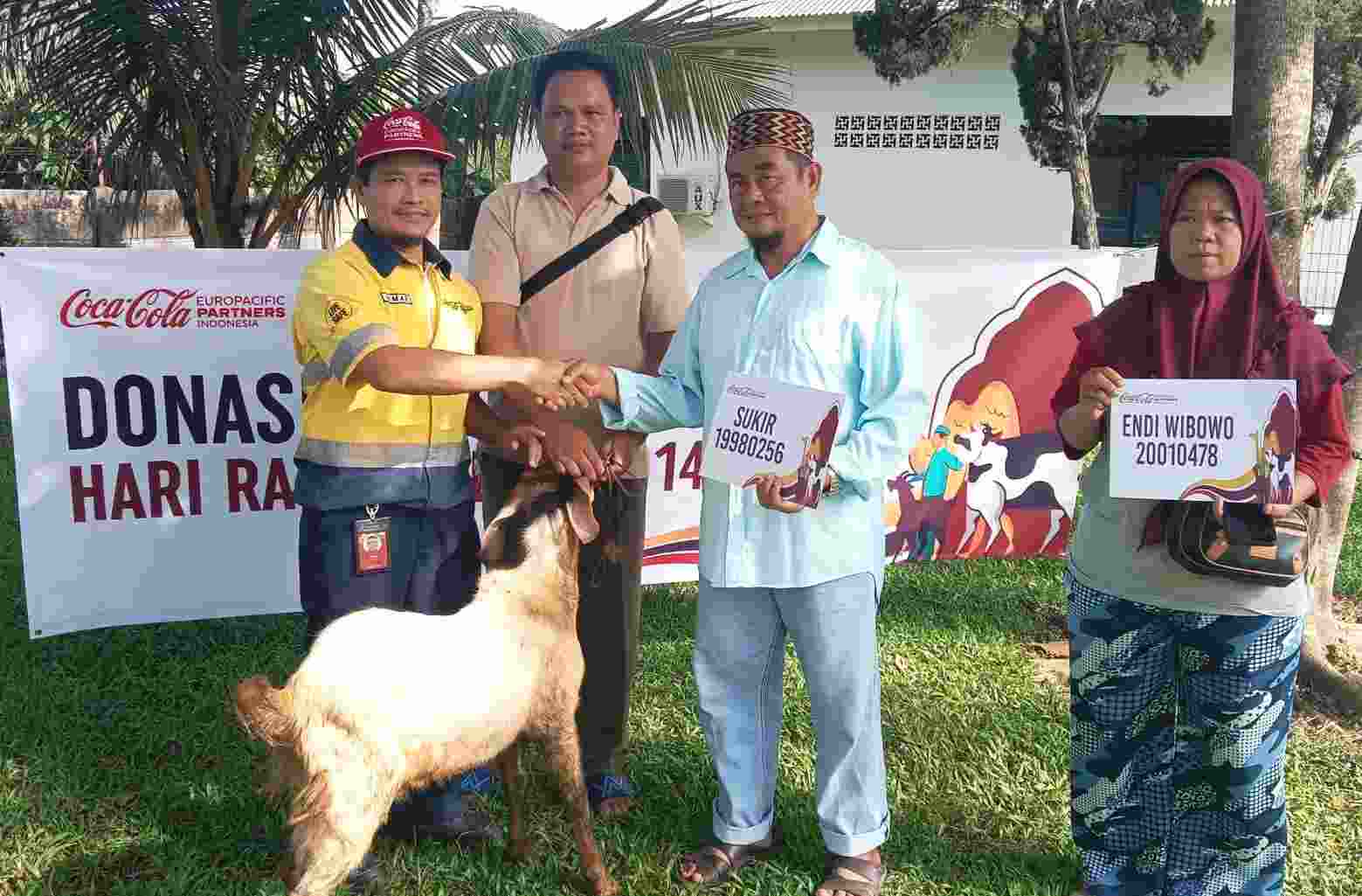 Sambut Idul Adha 1444 H, CCEP Indonesia Donasi Hewan Kurban ke Masyarakat Sekitar Sambut Idul Adha 1444 H, CCEP Indonesia Donasi Hewan Kurban ke Masyarakat Sekitar