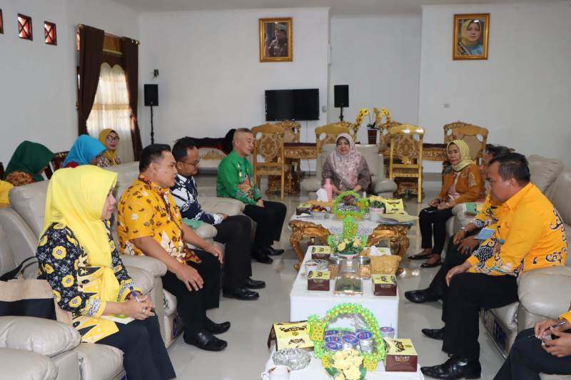 Rapat Persiapan Pencanangan Kabupaten Literasi dan Peresmian 1.000 TBM Rapat Persiapan Pencanangan Kabupaten Literasi dan Peresmian 1.000 TBM