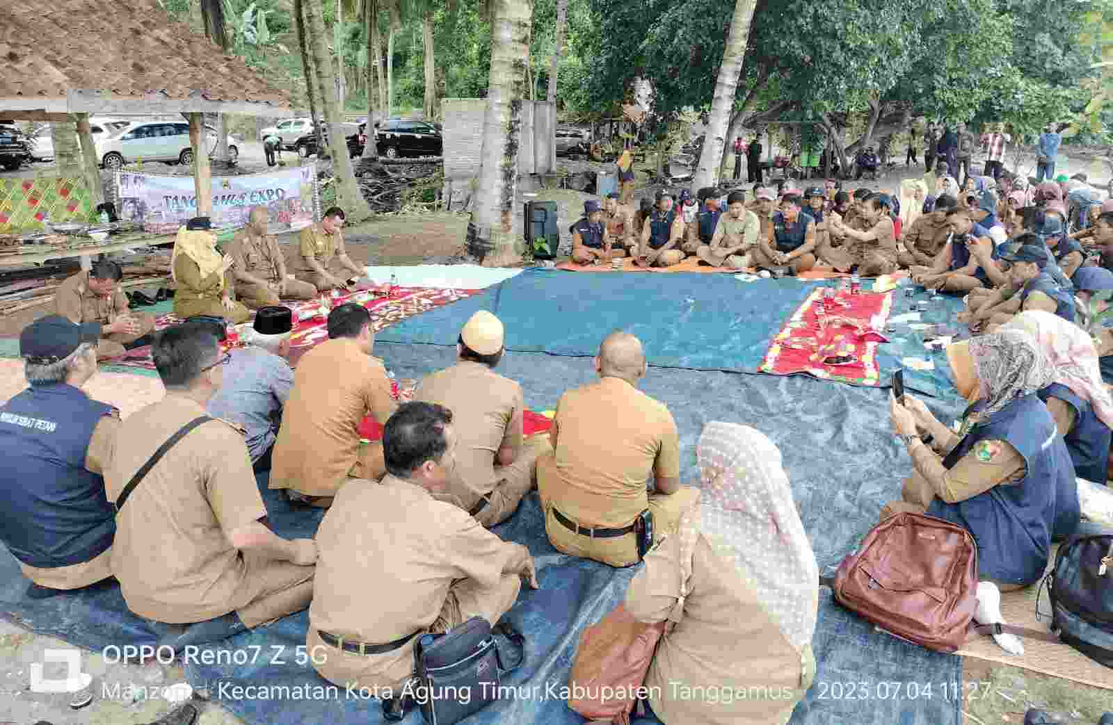 Bupati Silaturahmi Dengan Penyuluh Pertanian Lapangan se-Kabupaten Tanggamus Bupati Silaturahmi Dengan Penyuluh Pertanian Lapangan se-Kabupaten Tanggamus