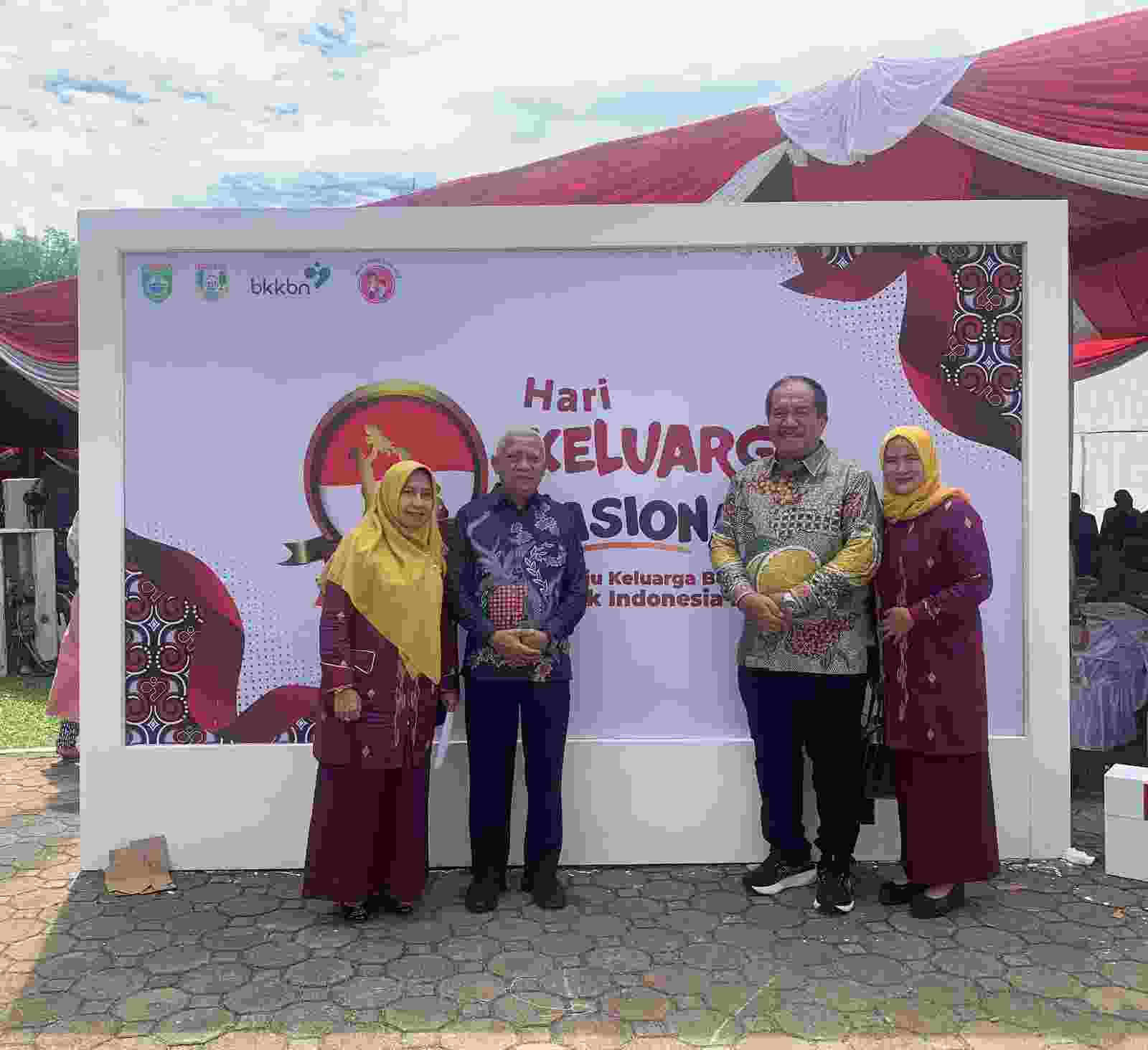 Bupati dan Wabup Asahan Ikuti Peringatan Harganas ke-30 Bupati dan Wabup Asahan Ikuti Peringatan Harganas ke-30