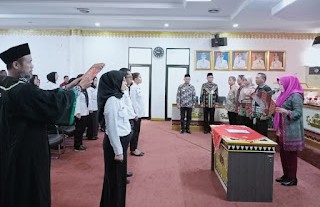 Bupati Tanggamus Menghadiri Pengambilan Sumpah Janji PPPK dan Serahkan Secara Simbolis SK Bupati Tanggamus Menghadiri Pengambilan Sumpah Janji PPPK dan Serahkan Secara Simbolis SK