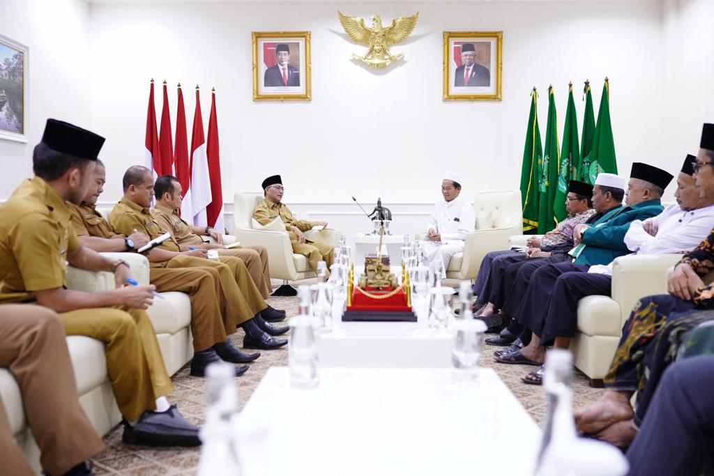 Pj Bupati Apriyadi Ingatkan NU Jaga Netralitas dan Jaga NKRI Pj Bupati Apriyadi Ingatkan NU Jaga Netralitas dan Jaga NKRI