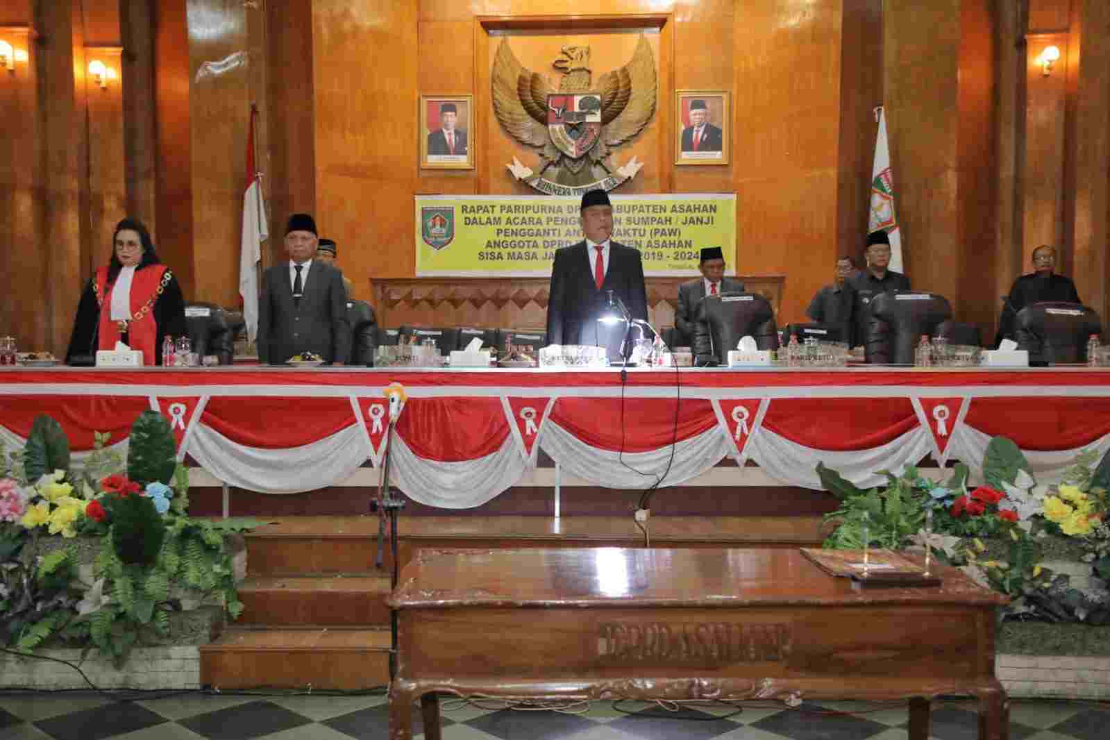 Bupati Surya Hadiri Pengangkatan PAW Anggota DPRD Kabupaten Asahan Bupati Surya Hadiri Pengangkatan PAW Anggota DPRD Kabupaten Asahan