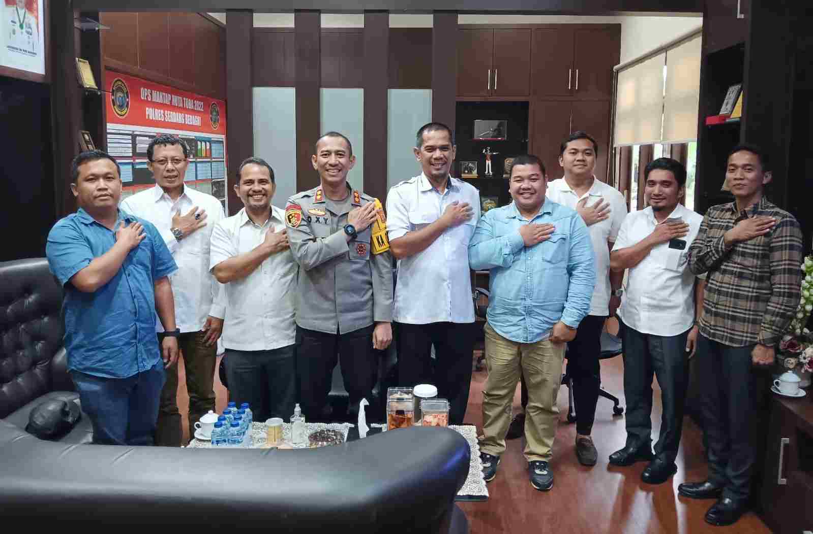 Terima Audensi Bawaslu, Kapolres AKBP Oxy: Manfaatkan Media Sosial Harus Peka dan Respon Terima Audensi Bawaslu, Kapolres AKBP Oxy: Manfaatkan Media Sosial Harus Peka dan Respon