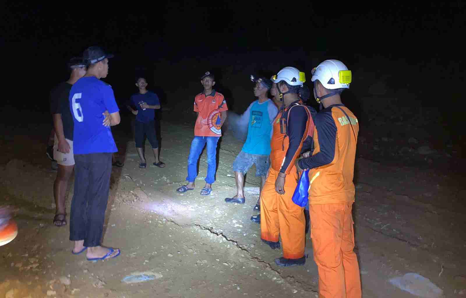Seorang Nelayan Letung Hilang Diperairan Pulau Jemaja Seorang Nelayan Letung Hilang Diperairan Pulau Jemaja