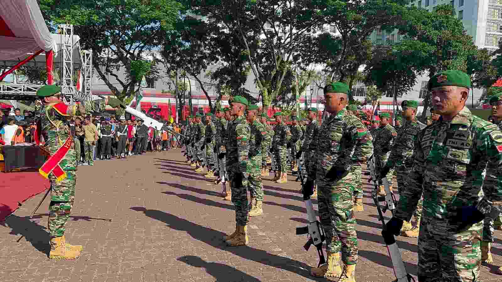 HUT-73 Kodam 1/BB, Yonif 121/MK Mekanis Tampilkan Atraksi Kolene Senapan HUT-73 Kodam 1/BB, Yonif 121/MK Mekanis Tampilkan Atraksi Kolene Senapan