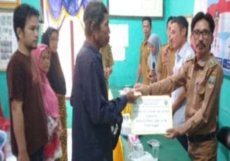 Di Baturaja 30 Lansia dan Disabilitas Terima BLT-DD Di Baturaja 30 Lansia dan Disabilitas Terima BLT-DD