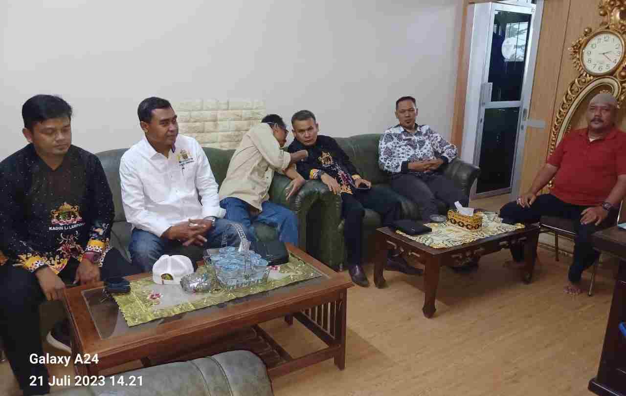 KADIN Audiensi ke Kemenag Pringsewu, Rencana Gelar Seminar Sertifikat HALAL KADIN Audiensi ke Kemenag Pringsewu, Rencana Gelar Seminar Sertifikat HALAL