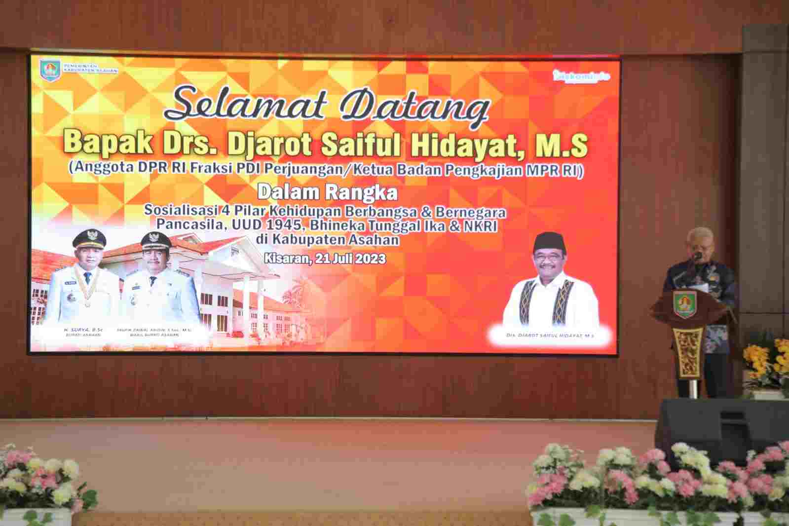 Bupati dan Wabup Asahan Ikuti Sosialisasi Berbangsa dan Bernegara Bupati dan Wabup Asahan Ikuti Sosialisasi Berbangsa dan Bernegara