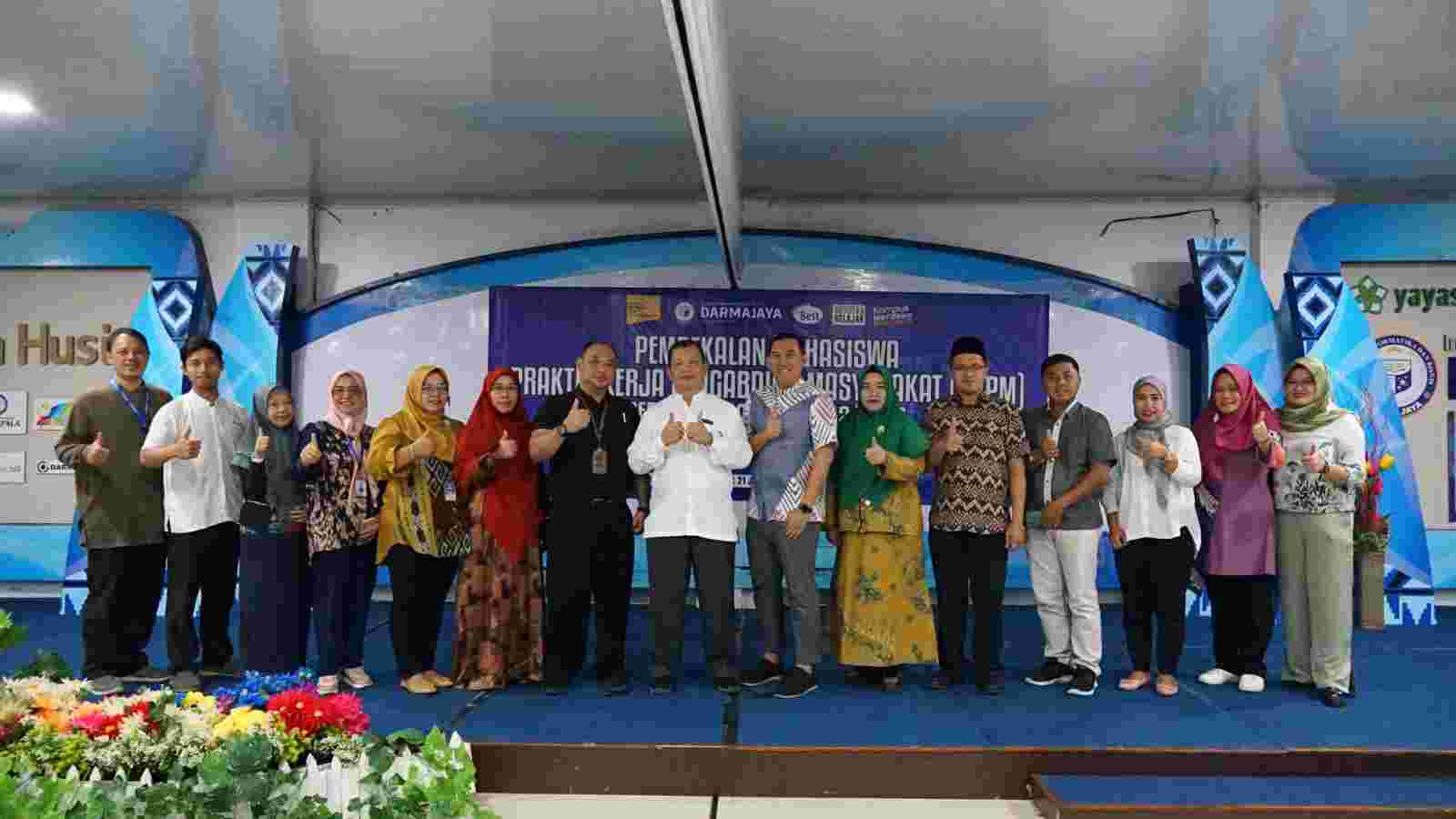 Mahasiswa Darmajaya Jalani Pembekalan untuk Terjun ke 45 Desa di Kabupaten Pesawaran Mahasiswa Darmajaya Jalani Pembekalan untuk Terjun ke 45 Desa di Kabupaten Pesawaran