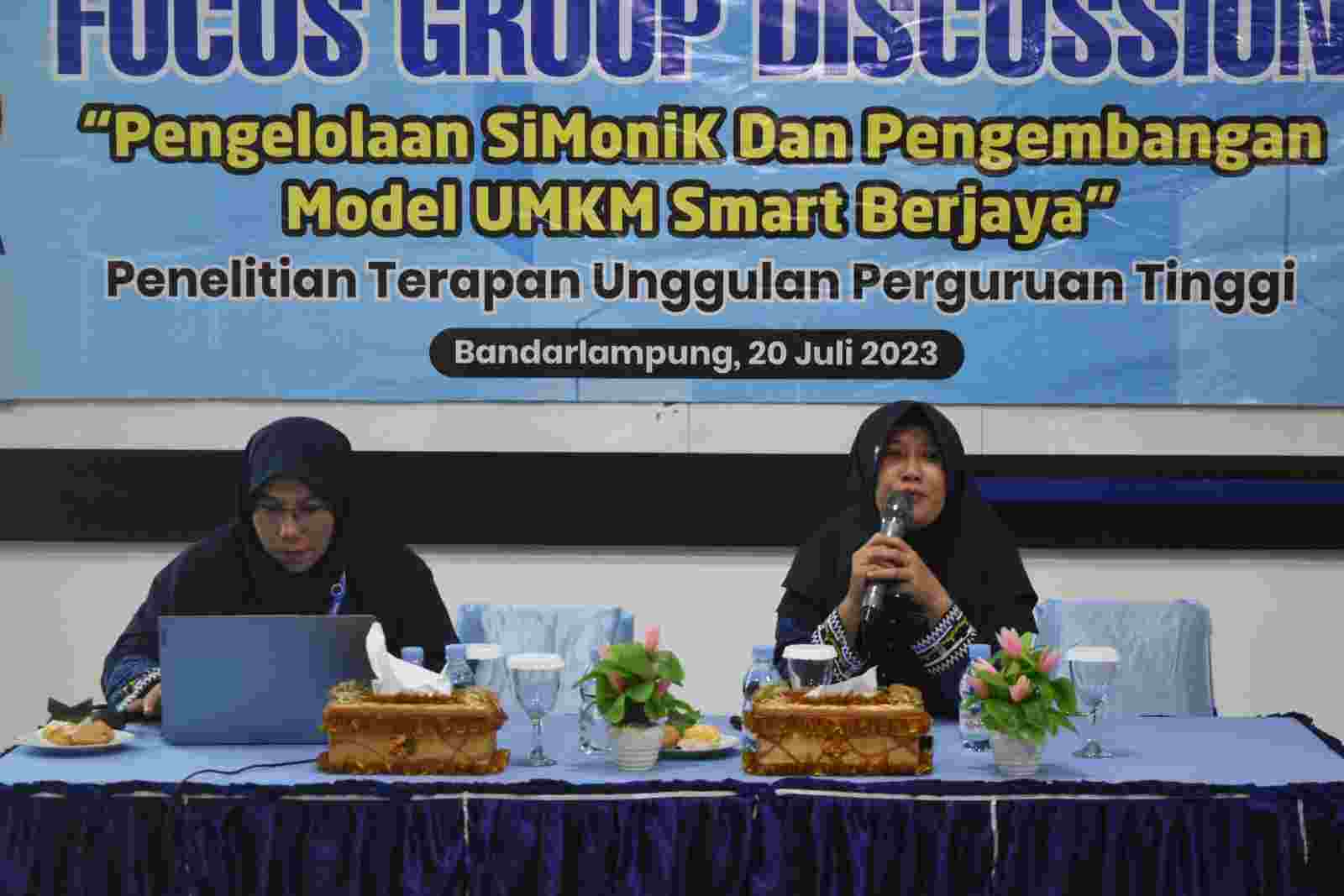 Dosen Darmajaya Gelar FGD “Pengelolaan SiMoniK dan Pengembangan Model UMKM Smart Berjaya” Dosen Darmajaya Gelar FGD “Pengelolaan SiMoniK dan Pengembangan Model UMKM Smart Berjaya”