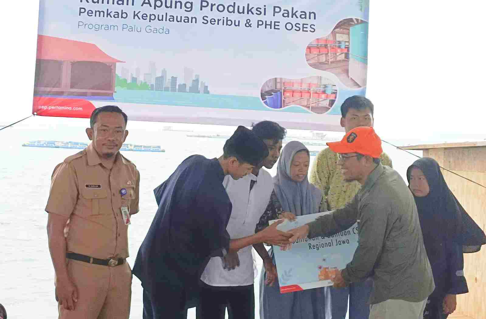 PHE OSES dan PHE ONWJ Salurkan Bantuan CSR Kepada Masyarakat Pulau Panggang PHE OSES dan PHE ONWJ Salurkan Bantuan CSR Kepada Masyarakat Pulau Panggang
