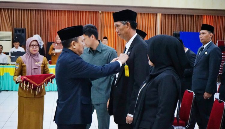 Hamka Sabri Membuka Pelatihan Kepemimpinan Administrator, Tegaskan ASN Harus Tahu Tupoksi Hamka Sabri Membuka Pelatihan Kepemimpinan Administrator, Tegaskan ASN Harus Tahu Tupoksi
