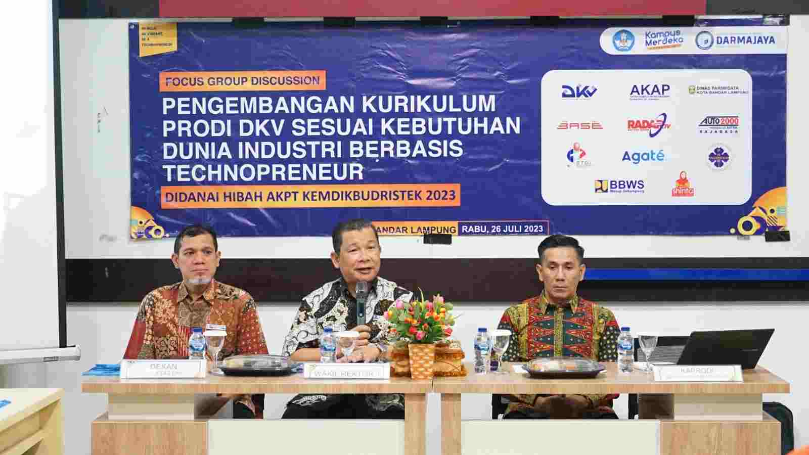 Hadirkan Stakeholder, Prodi DKV IIB Darmajaya Gelar FGD Pengembangan Kurikulum Hadirkan Stakeholder, Prodi DKV IIB Darmajaya Gelar FGD Pengembangan Kurikulum