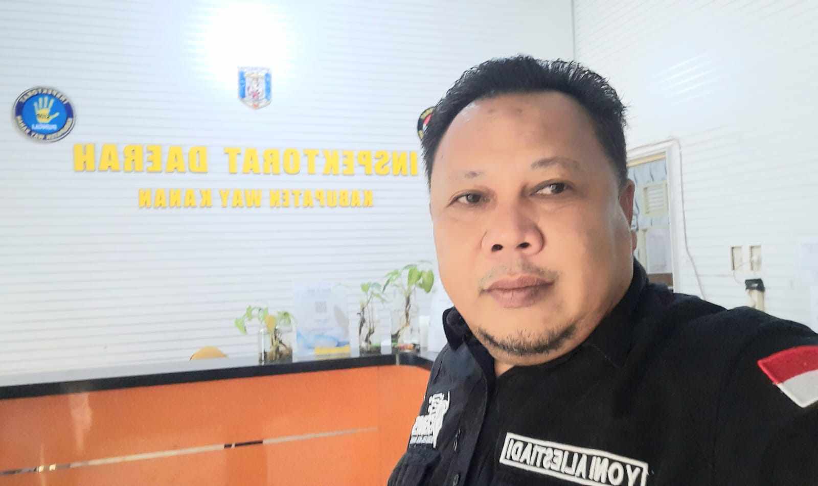 Ketua SMSI Berikan Keterangan Terkait Tidak Transparannya Penjaringan Aparat Kampung Kiling-kiling” Ketua SMSI Berikan Keterangan Terkait Tidak Transparannya Penjaringan Aparat Kampung Kiling-kiling”