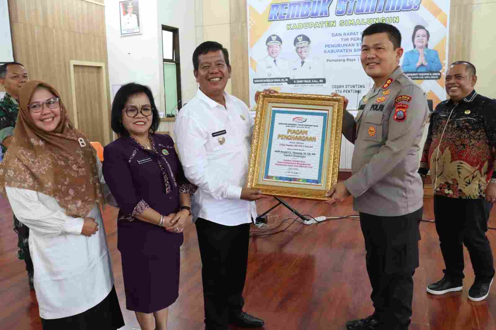 Menjadi Orangtua Asuh Bagi Anak Penderita Stunting Menjadi Orangtua Asuh Bagi Anak Penderita Stunting