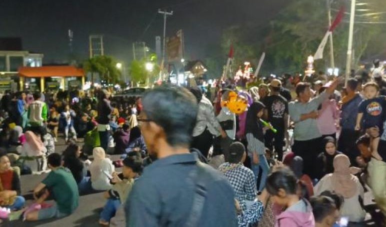 Halaman Polresta Bengkulu Jadi Tempat Istirahat Pengunjung Halaman Polresta Bengkulu Jadi Tempat Istirahat Pengunjung