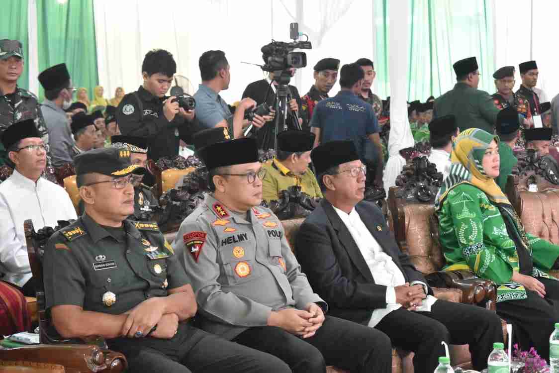 Kasiren Korem 043/Gatam Hadiri Konferwil ke-XI NU Lampung Kasiren Korem 043/Gatam Hadiri Konferwil ke-XI NU Lampung