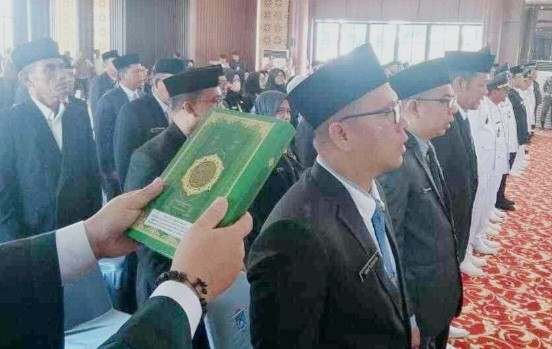 Bupati Panca Wijaya Akbar Resmi Lantik 112 Pejabat, Berikut ini Rinciannya Bupati Panca Wijaya Akbar Resmi Lantik 112 Pejabat, Berikut ini Rinciannya