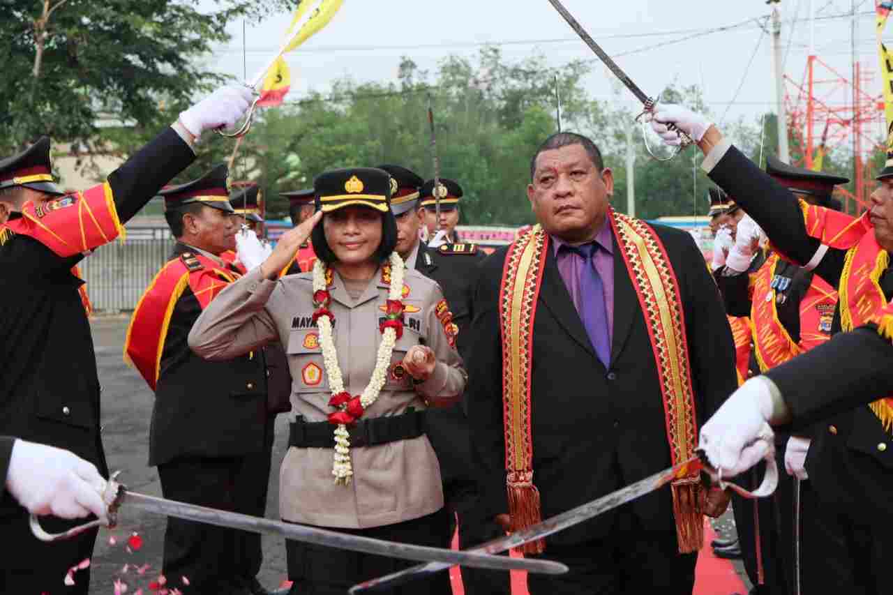 Sambut Lepas Kapolres Pesawaran Diwarnai Dengan Suka dan Cita Sambut Lepas Kapolres Pesawaran Diwarnai Dengan Suka dan Cita