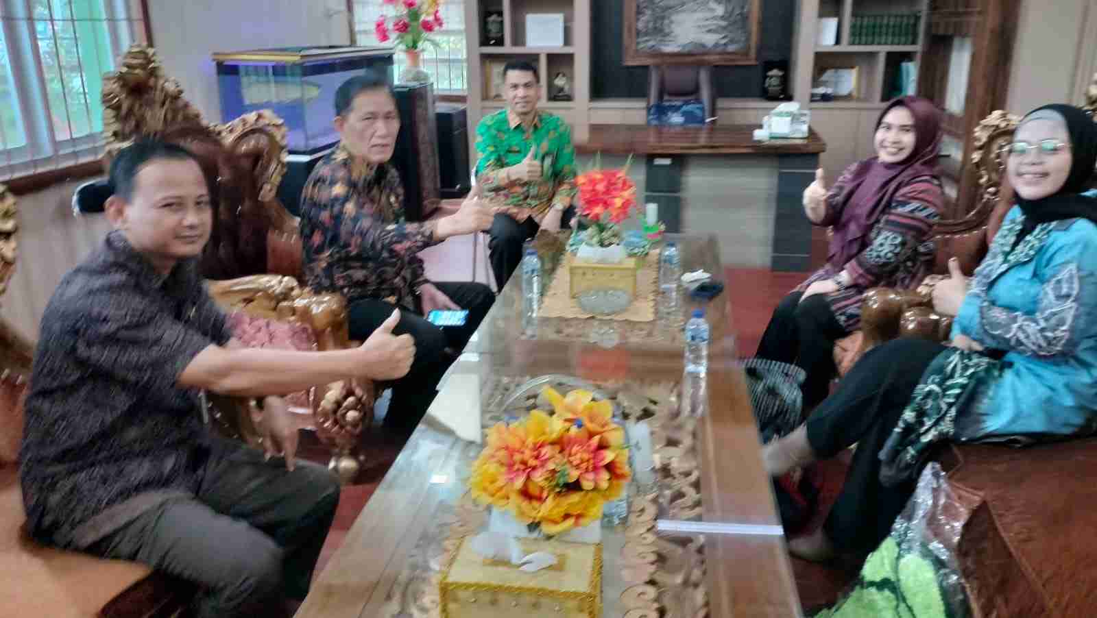 Tim Inkubator Bisnis IBN dan Kemenag Pringsewu Bersinergi untuk Mendorong UMKM Merdeka Tim Inkubator Bisnis IBN dan Kemenag Pringsewu Bersinergi untuk Mendorong UMKM Merdeka