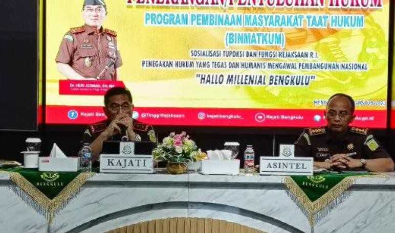 Kepala Kejati Bengkulu Beri Penyuluhan Hukum Dihadapan Mahasiswa Kepala Kejati Bengkulu Beri Penyuluhan Hukum Dihadapan Mahasiswa