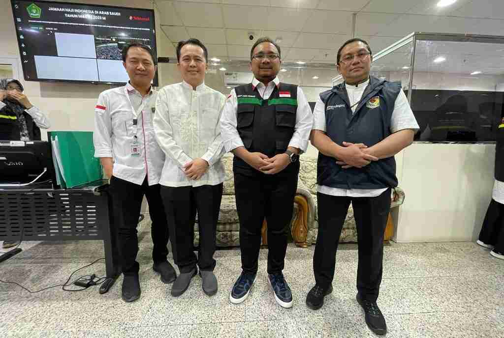 Dirjen Keuda Kemendagri Agus Fatoni Berikan Arahan dan Motivasi Petugas Haji Daerah di Mekkah Dirjen Keuda Kemendagri Agus Fatoni Berikan Arahan dan Motivasi Petugas Haji Daerah di Mekkah