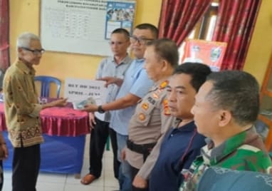 Pekon Lemong Salurkan BLT-DD Tahap Dua Pekon Lemong Salurkan BLT-DD Tahap Dua