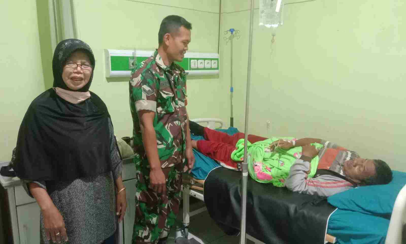 Jenguk Warga Binaan, Serda Anhar Zubaedi Beri Dorongan Moril Untuk Kesembuhan Jenguk Warga Binaan, Serda Anhar Zubaedi Beri Dorongan Moril Untuk Kesembuhan