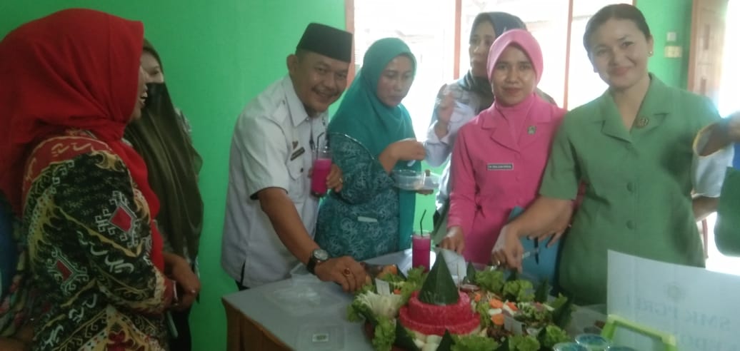 Kecamatan Kedondong Gelar Lomba Nasi Tumpeng Meriahkan HUT Pesawaran & HUT RI Kecamatan Kedondong Gelar Lomba Nasi Tumpeng Meriahkan HUT Pesawaran & HUT RI