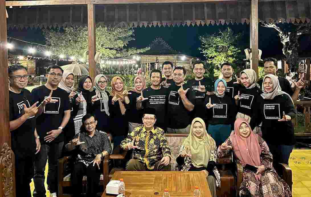 Rektor Ingatkan Internasionalisasi Lembaga di Pelatihan Bahasa Rektor Ingatkan Internasionalisasi Lembaga di Pelatihan Bahasa